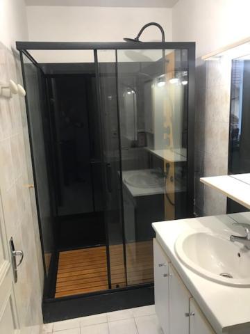 בורג-אן-ברס Vaste Chambre Familiale מראה חיצוני תמונה